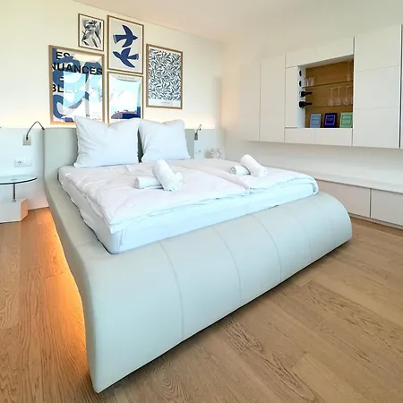 Modernes Im Zentrum Von Грац