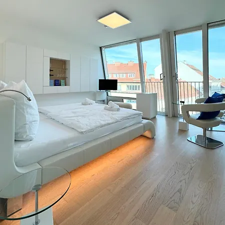 Modernes Im Zentrum Von Грац